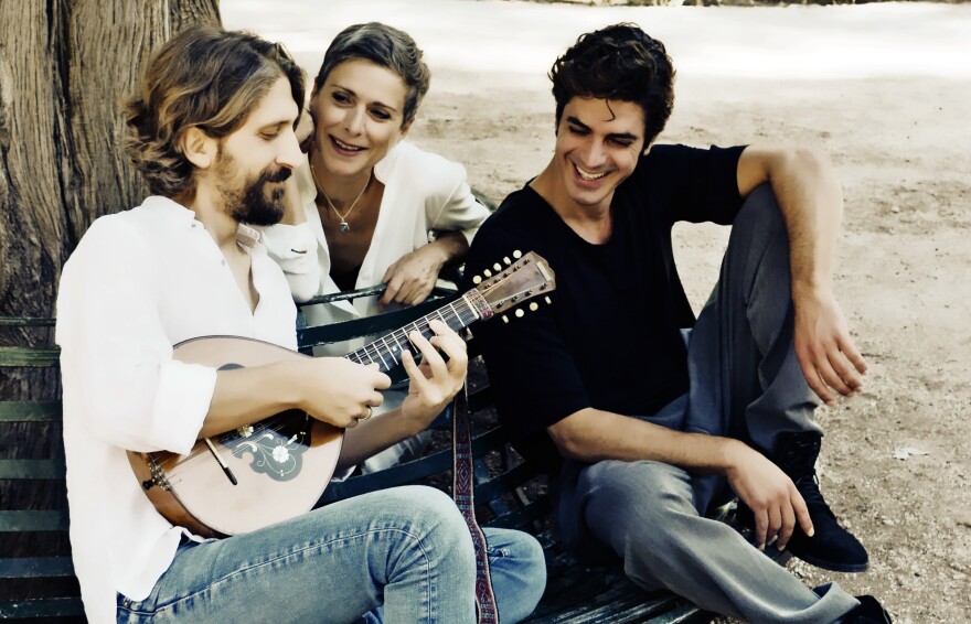 alex_sid_-_moytsatsou_-_gotsopoulos Alex_Sid_-_Moytsatsou_-_Gotsopoulos