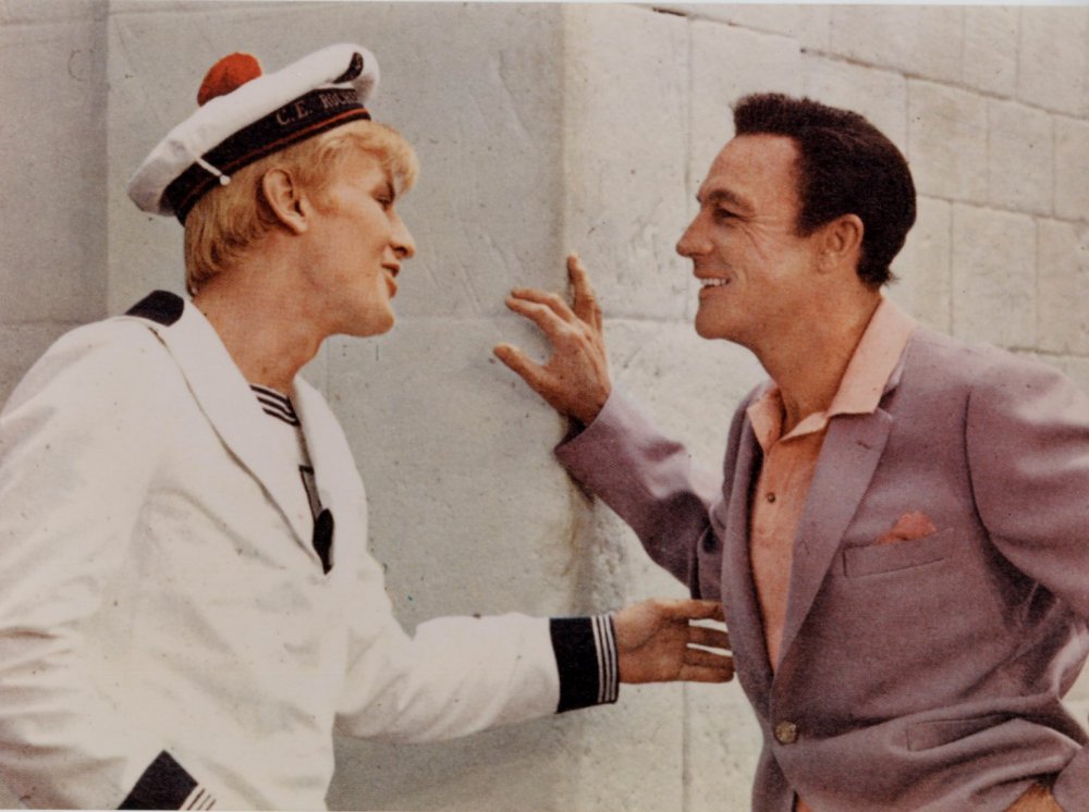 demoiselles-de-rochefort-1967-001-00o-1qo-jacques-perrin-sailor-suit-gene-kelly-smiling