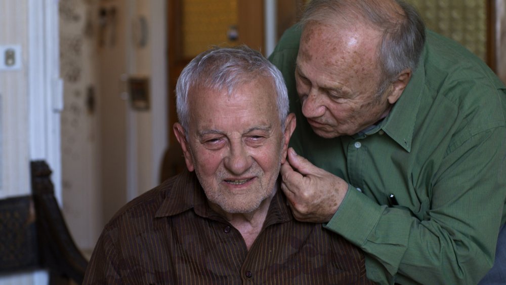 invisibles-2012-001-senior-gay-couple