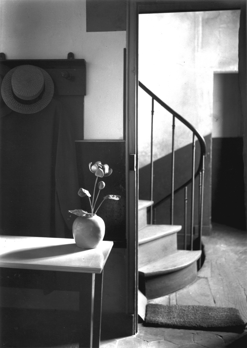 kertesz_chez-mondrian-paris_1926